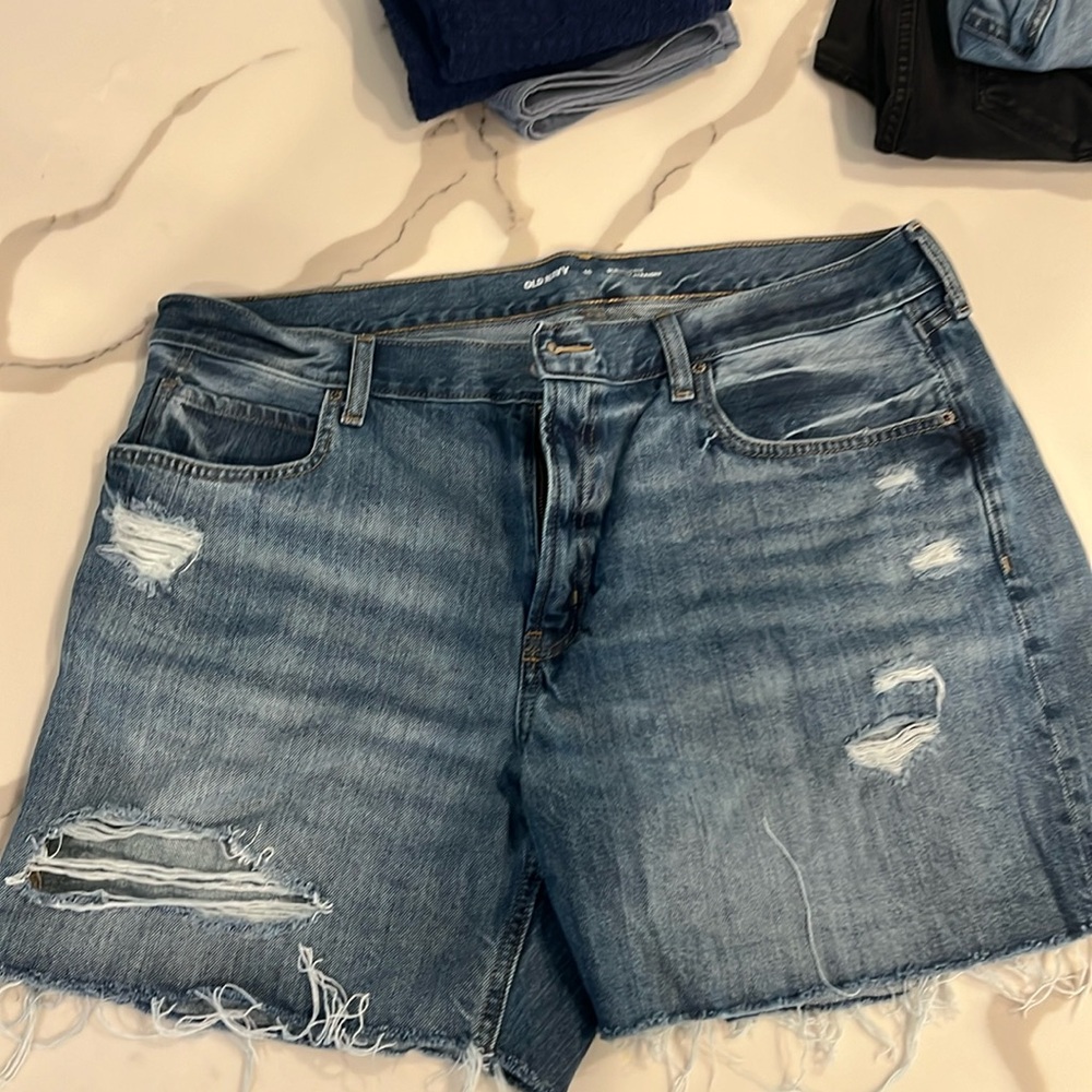 Old Navy Slouchy Straight Shorts- never worn